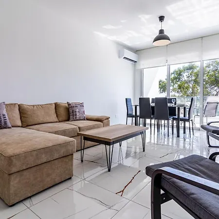 Apartment Aneto Spiti 2-br In Larnaca.