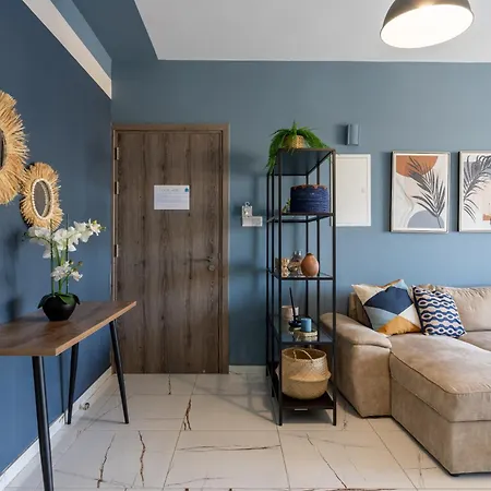 Aneto Spiti 2-br In Larnaca. *